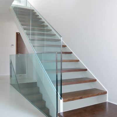 shutterstock_227558731-686x1024